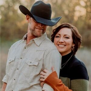 Meet your Posher, Casey